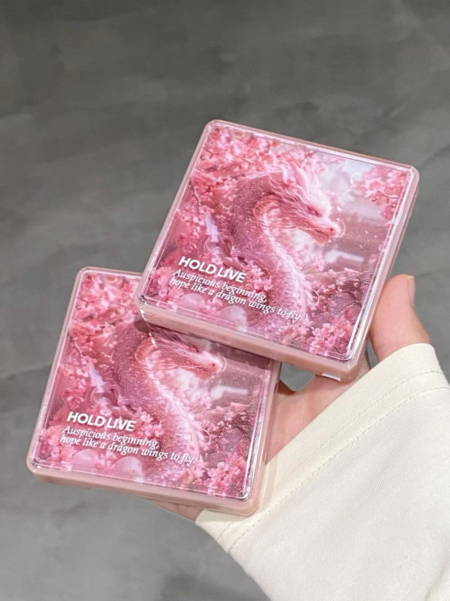 Holdlive Pink Mist Dream Blush Eyeshadow Palette 14g 侯爱粉雾梦境腮红眼影盘