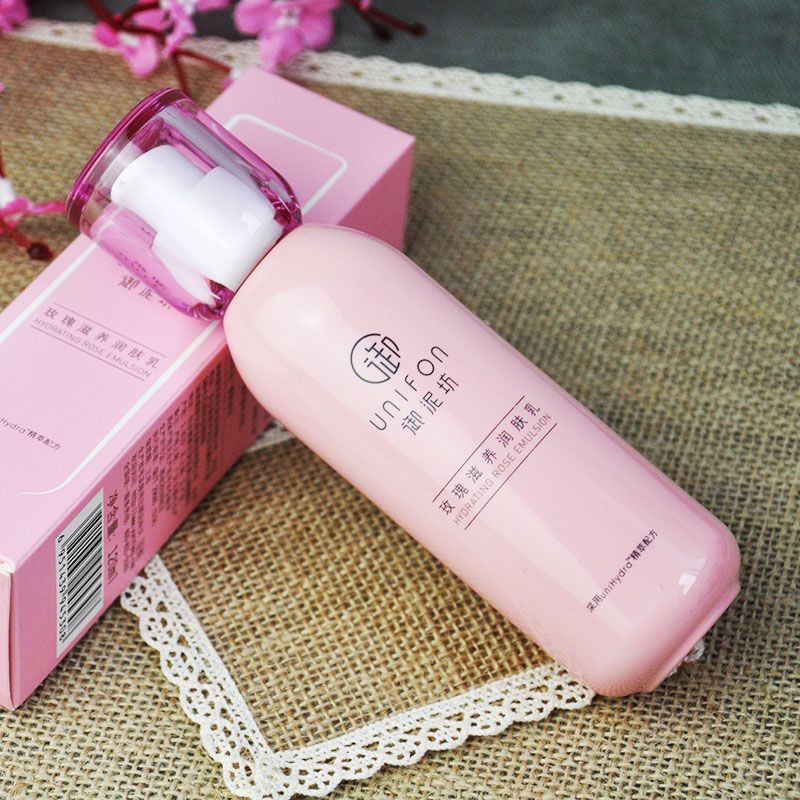 UNIFON Hydrating Rose Emulsion 120ml 御泥坊玫瑰滋养润肤乳