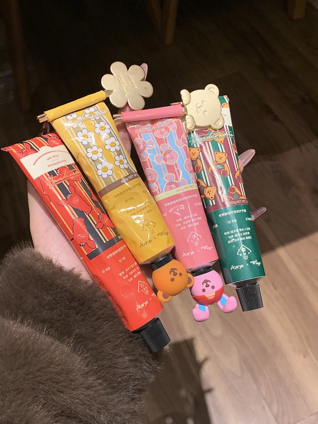 Aarye X Wigglewiggle Hand Cream Double-layer Gift Box 安野屋Wigglewiggle护手霜双层礼盒